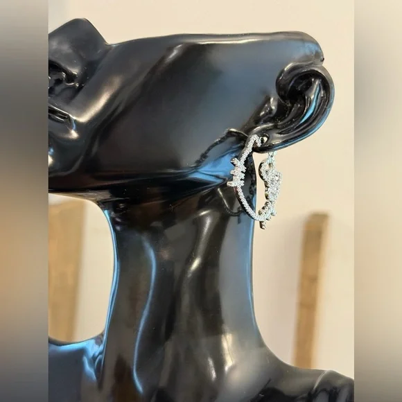 ✨New✨ Hello Kitty Rhinestone Hoop Earrings - Picture 6 of 6